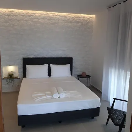 Cato Agro 1, Seafront With Private Pool