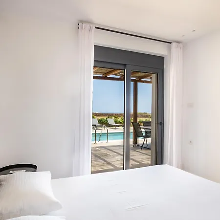 Cato Agro 1, Seafront With Private Pool Villa