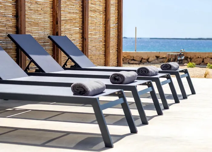 Cato Agro 1, Seafront With Private Pool * Afiartis