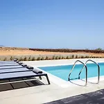 Cato Agro 1, Seafront With Private Pool * Afiartis
