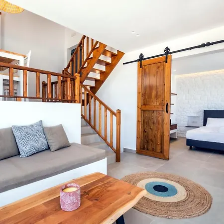 Cato Agro 1, Seafront With Private Pool 빌라 *