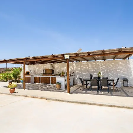 Cato Agro 1, Seafront With Private Pool ヴィラ *