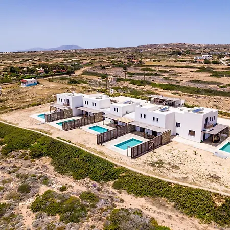 Cato Agro 1, Seafront With Private Pool Αφιάρτης