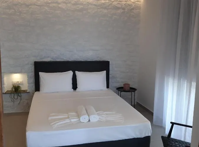 Cato Agro 1, Seafront With Private Pool