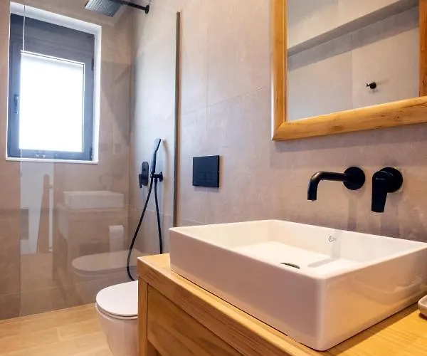 Cato Agro 1, Seafront With Private Pool Villa *