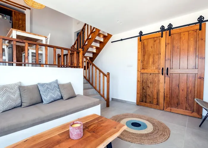 Cato Agro 1, Seafront With Private Pool Villa